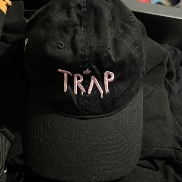 2 Chainz Pretty Girls like trap music hat - Picture 2 of 4